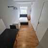 Photo 2: GF - Studio w / En-suite Shower room