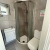 Photo 4: Small Ensuite