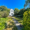 Photo 3: Gorgeous maintained garden to rear
