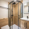 Photo 9: Ensuite