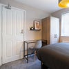 Photo 6: Room 1