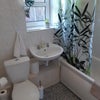 Photo 3: Bathroom