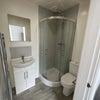 Photo 3: Room 3 ensuite