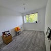Photo 4: Room 1