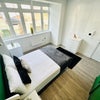 Photo 2: Ensuite 1