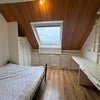 Photo 6: Room 8 (upstairs)