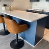 Photo 2: Breakfast bar island