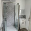 Photo 4: Barhroom 