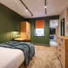 Photo 7: Bedroom 4