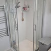 Photo 5: shower 