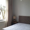 Photo 4: Bedroom 