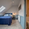 Photo 15: ROOM 6