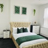 Photo 3: Fully furnished double room