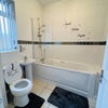 Photo 7: En-suite bathroom