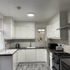 Photo 7: Communal kitchen 