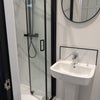 Photo 2: Modern private en-suite shower room