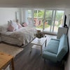 Photo 2: Ensuite room