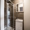 Photo 4: Room D ensuite