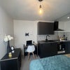 Photo 8: Room 4