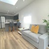 Photo 2: Lounge/kitchen 