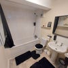 Photo 7: bathroom