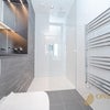 Photo 4: Bathroom