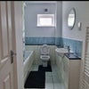 Photo 9: Family bathroom 