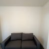 Photo 4: Sofa