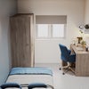 Photo 4: Desk & Chair superfast in room Wifi 