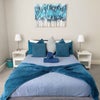Photo 6: Room 1