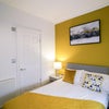 Photo 3: Room 1