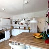 Photo 3: Kitchen