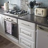 Photo 6: Kitchen