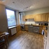 Photo 4: kitchen