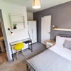 Photo 2: Room 5 en suite
