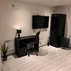 Photo 3: Spacious room 
