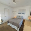 Photo 8: Room 5