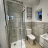 Photo 3: En-Suite