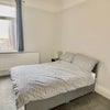 Photo 4: Room 1