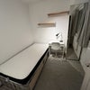 Photo 2: The room 