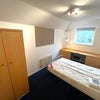 Photo 11: Room 7