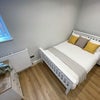 Photo 6: Bedroom