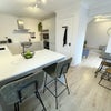 Photo 5: Kitchen