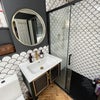Photo 8: with shower