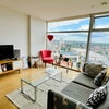 Photo 3: Lounge