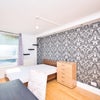Photo 6: Bedroom