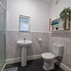 Photo 5: Ensuite to R3