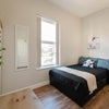 Photo 2: Room 4 Spacious En Suite