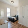 Photo 3: Room 4 Spacious En Suite