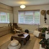 Photo 9: Room 2 Lounge area